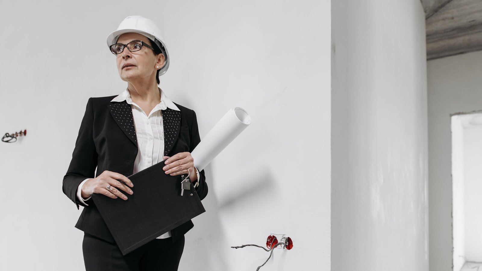 Directeur qualité pilotant les processus de conformité d'un site industriel